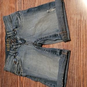 Hydraulic denim shorts